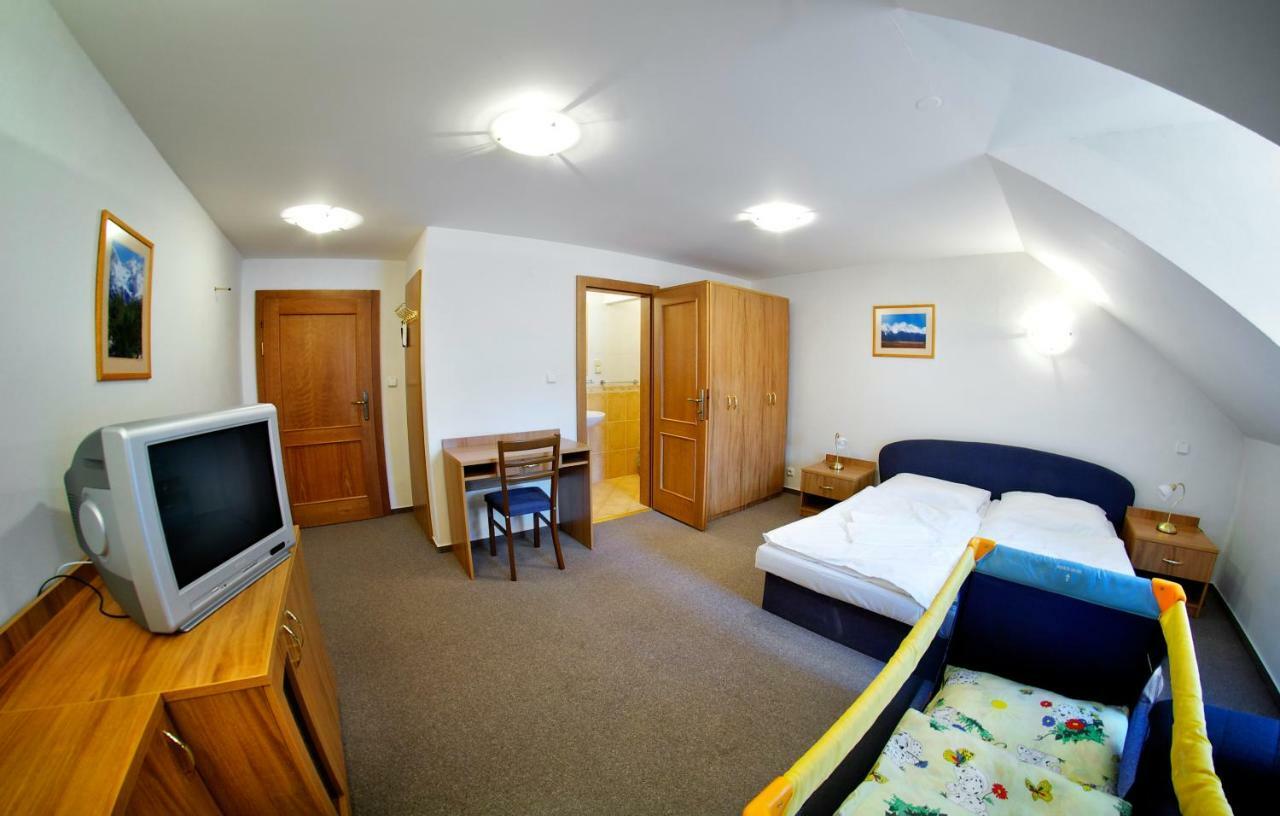 Kastiel Lucivna Hotel Eksteriør billede
